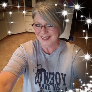 Meet your Posher, Pam